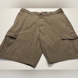 VGUC Chap’s Men's Tan Cargo Shorts - 38”